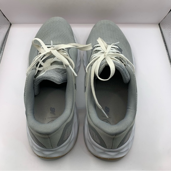 New Balance Men's Arishi Fresh Foam V4 Running Shoe size 9 - Picture 6 of 8